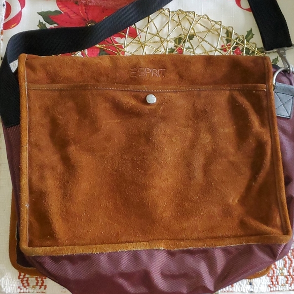 Esprit Messenger Bag - Picture 2 of 12